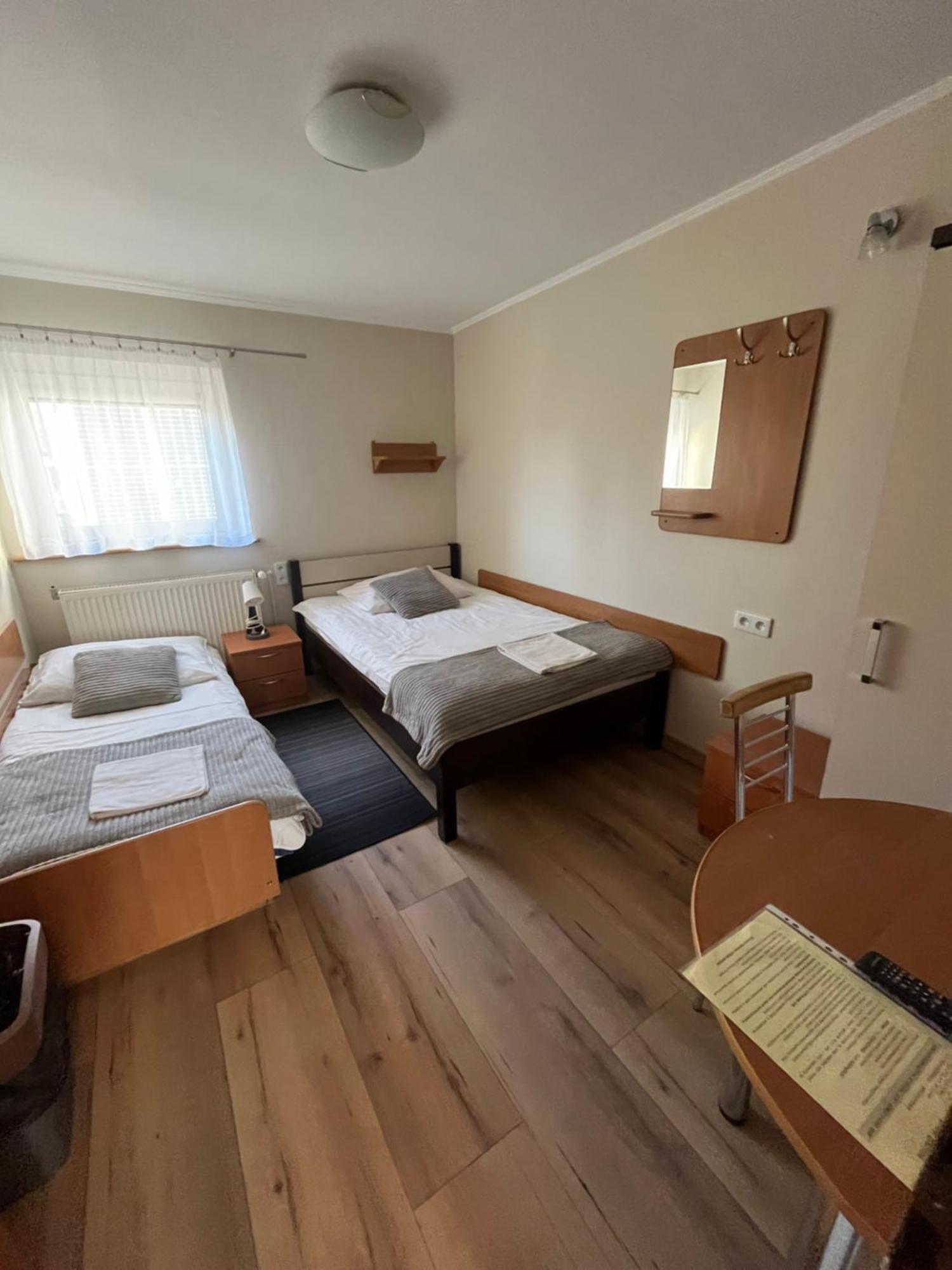 Albergue Dom Kolping Cracovia Exterior foto