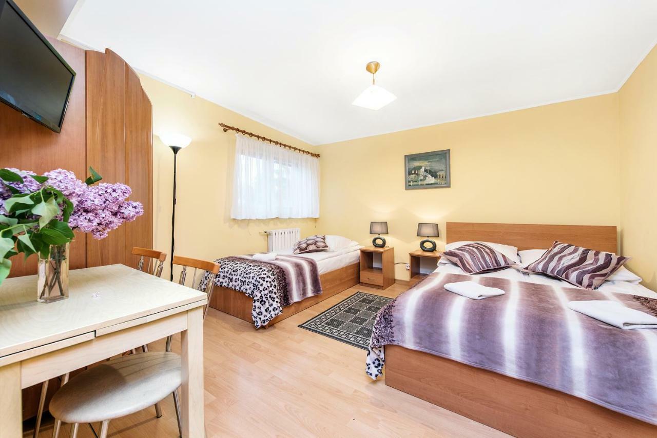 Albergue Dom Kolping Cracovia Exterior foto